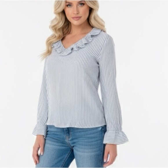 aerie Tops - Aerie blue striped top size medium